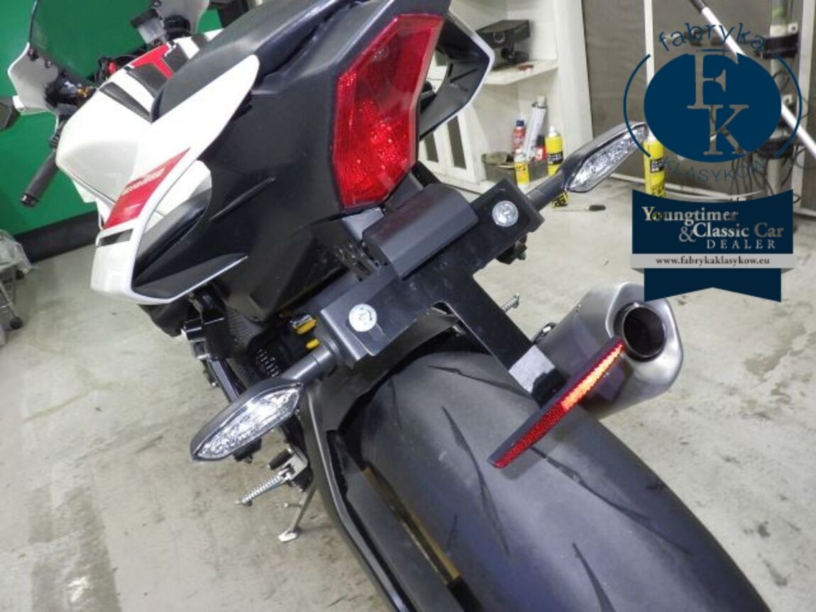 YAMAHA YZF-R1 2022 - zdjęcie 19
