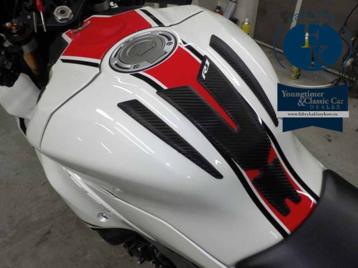 YAMAHA YZF-R1 2022 - zdjęcie 20