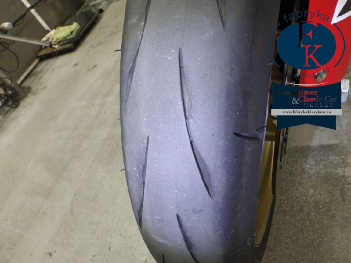 YAMAHA YZF-R1 2022 - zdjęcie 23