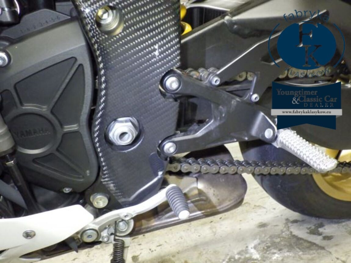 YAMAHA YZF-R1 2022 - zdjęcie 30