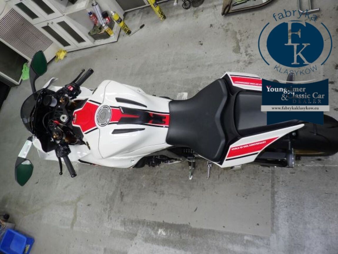 YAMAHA YZF-R1 2022 - zdjęcie 32