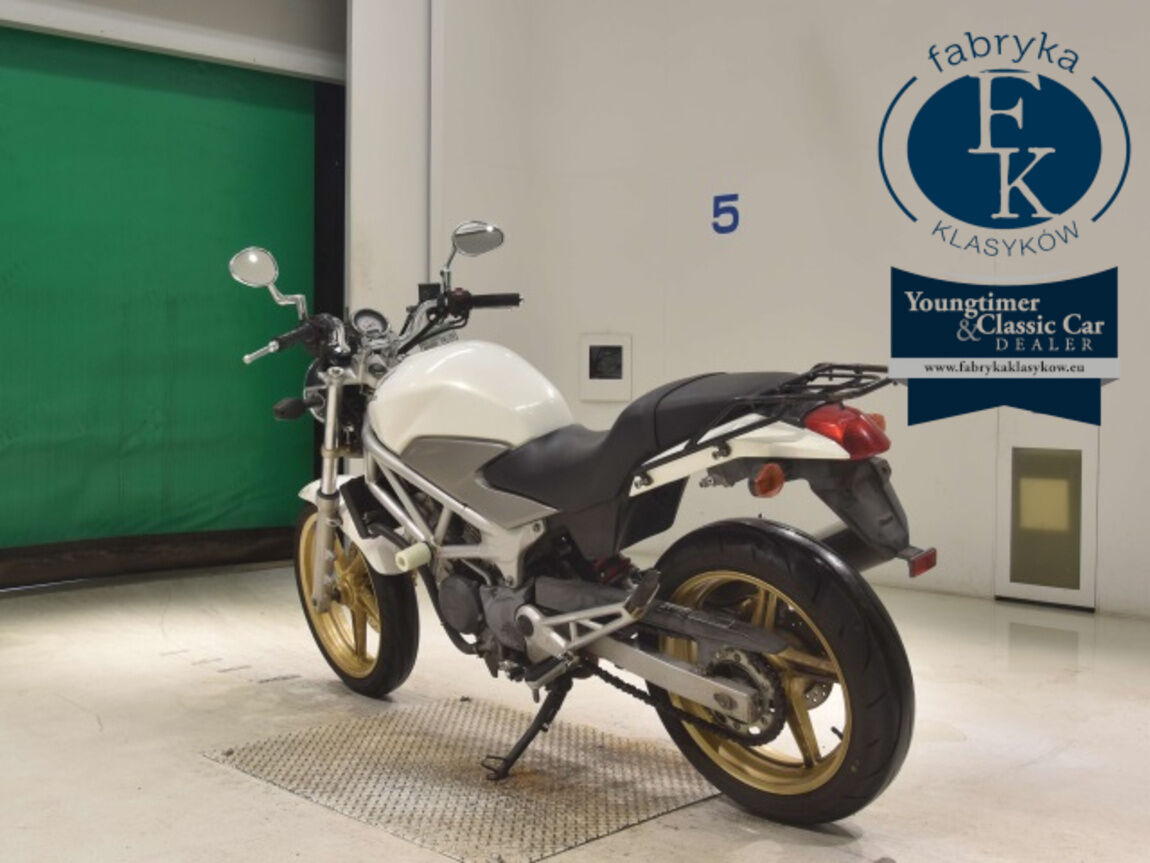 HONDA VTR250  - zdjęcie 7