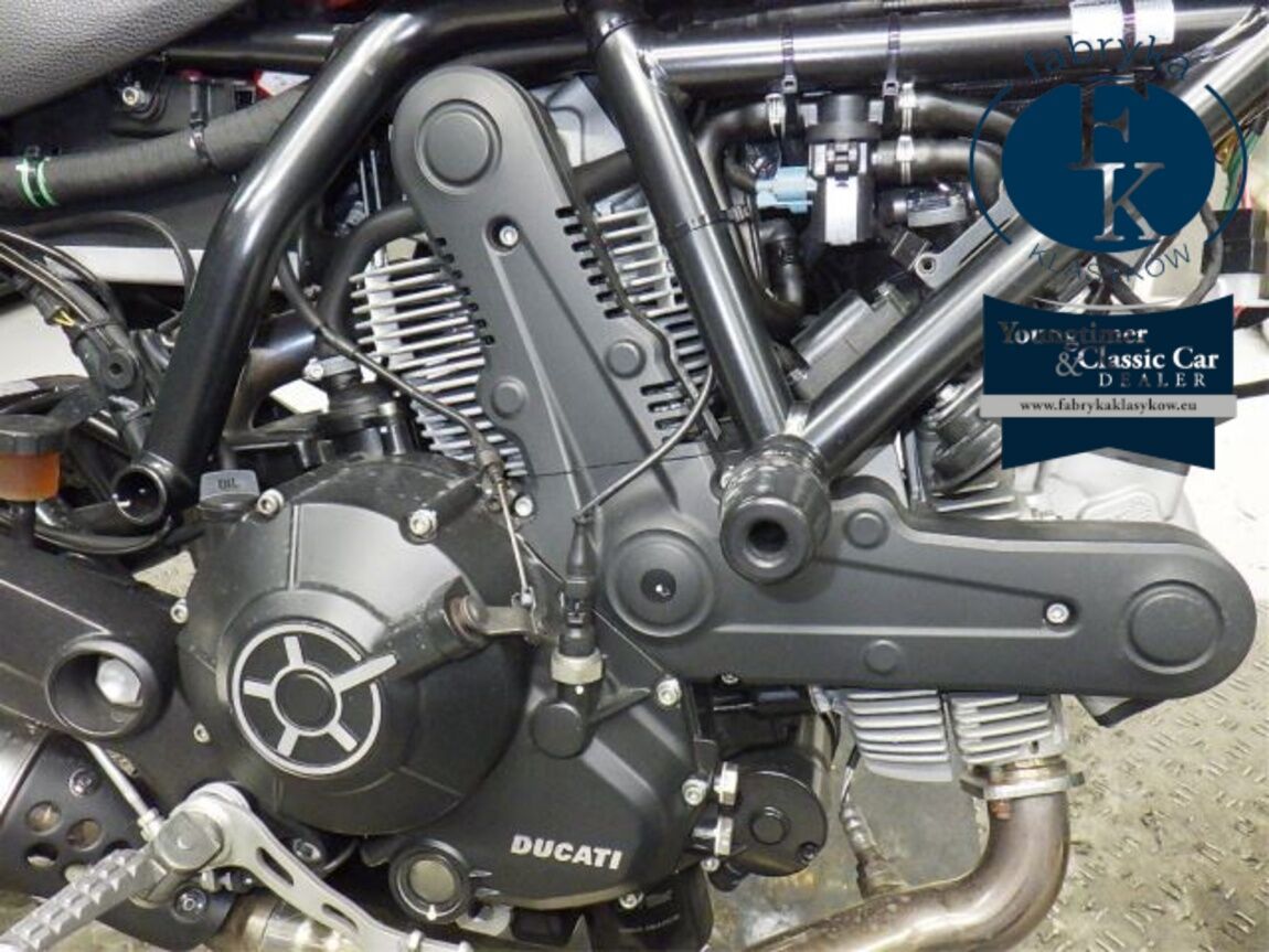 DUCATI SCRAMBLER SIXTY2 2016 - zdjęcie 11