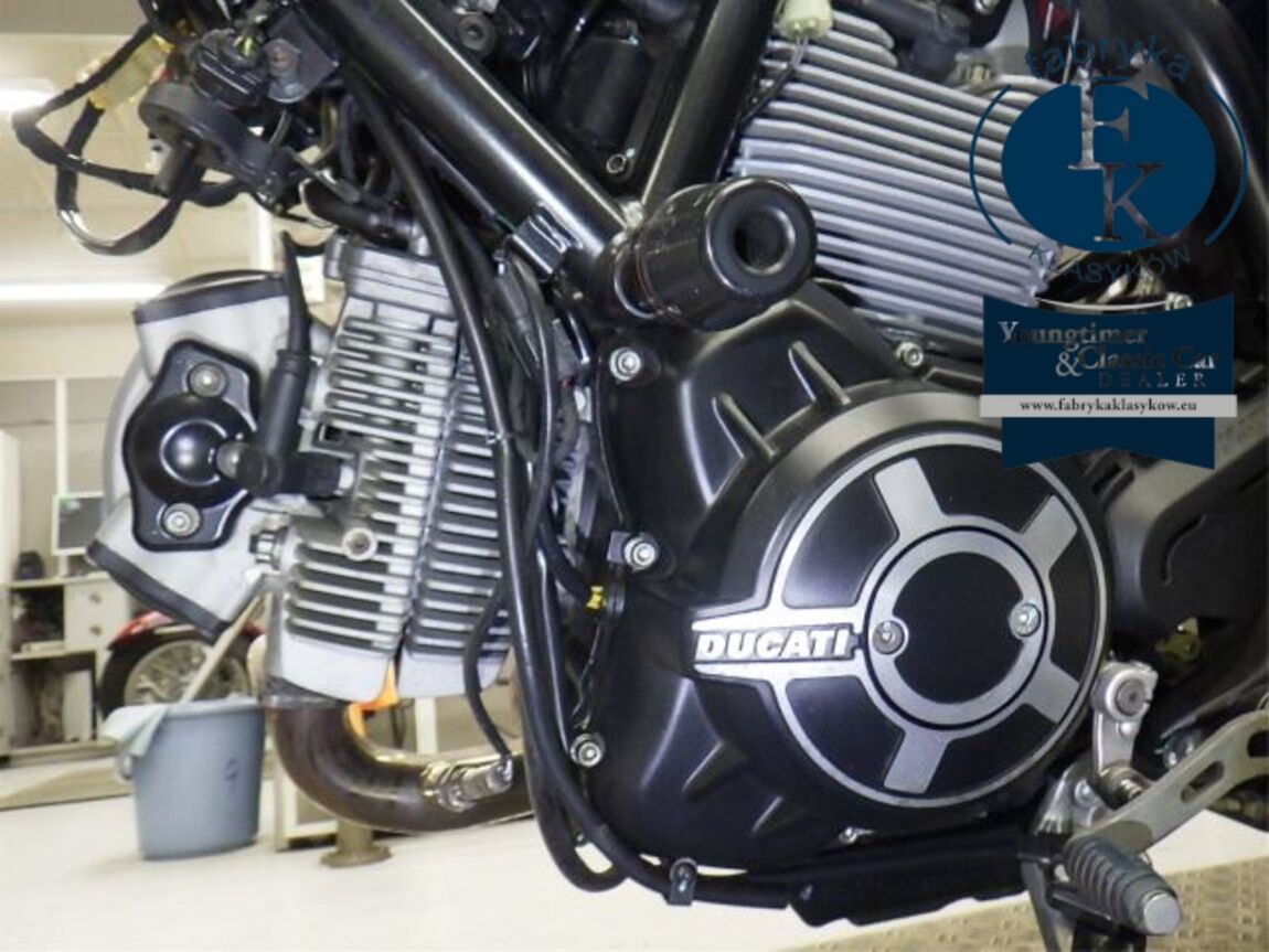 DUCATI SCRAMBLER SIXTY2 2016 - zdjęcie 12