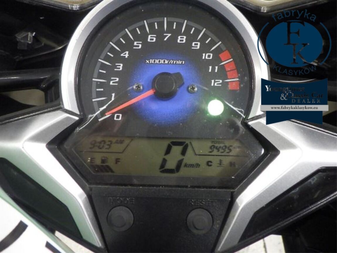 HONDA CBR250R  - zdjęcie 13