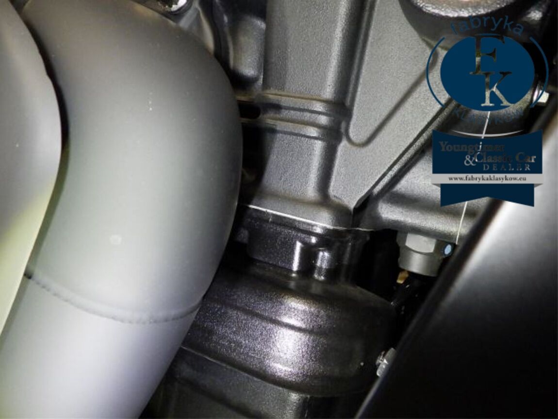 TRIUMPH ROCKET III STORM R 2025 - zdjęcie 10