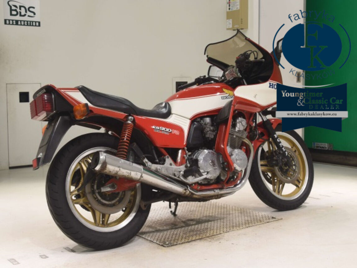 HONDA CB900F 2025 - zdjęcie 6