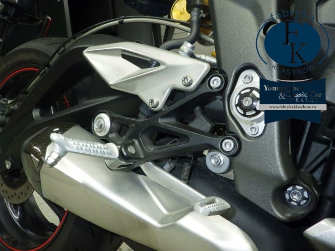 TRIUMPH STREET TRIPLE RS 2021 - zdjęcie 30