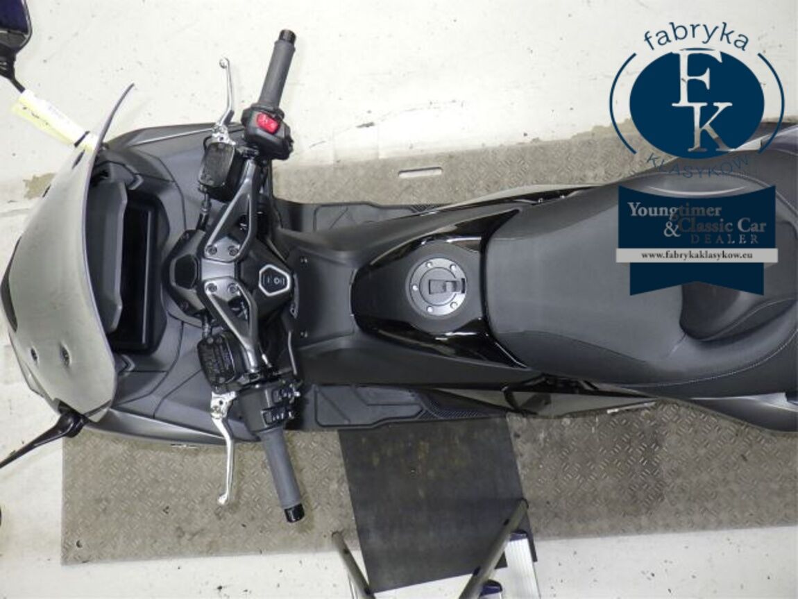 YAMAHA T-MAX560T 2026 - zdjęcie 32