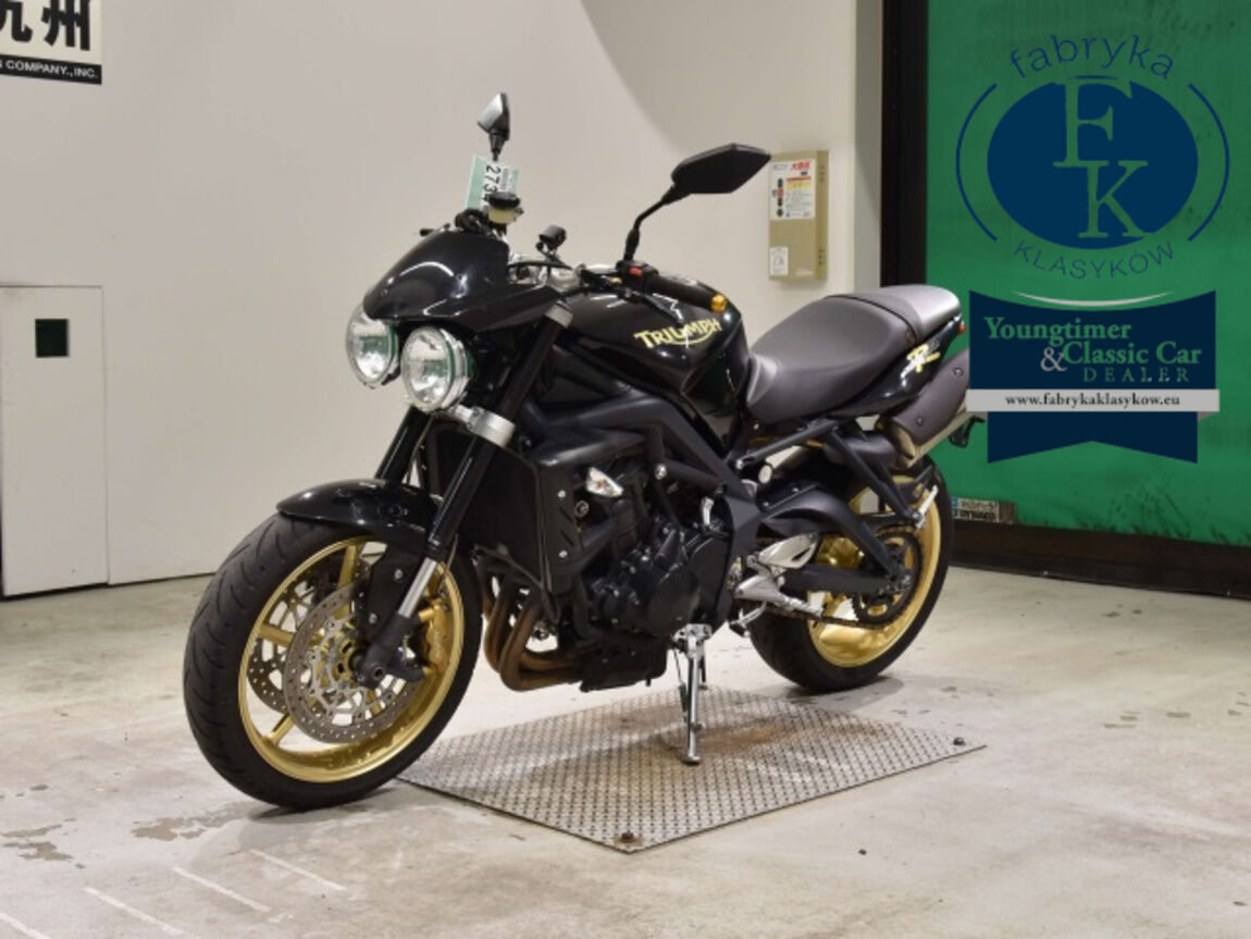 TRIUMPH STREET TRIPLE R 2011 - zdjęcie 5