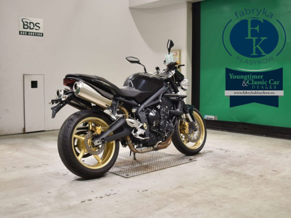 TRIUMPH STREET TRIPLE R 2011 - zdjęcie 6