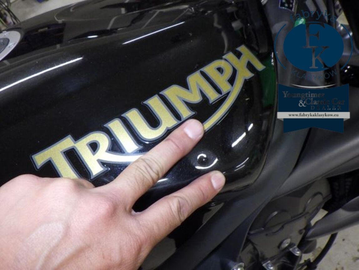 TRIUMPH STREET TRIPLE R 2011 - zdjęcie 18