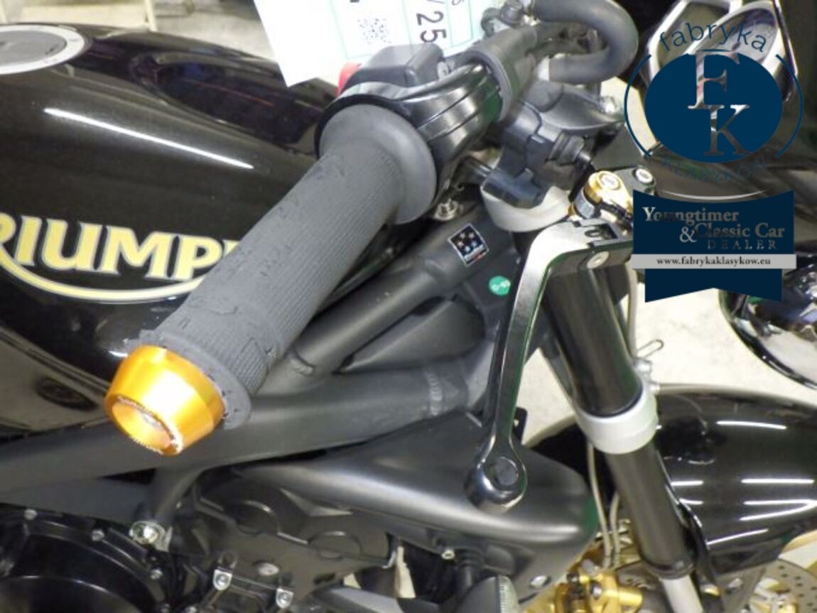 TRIUMPH STREET TRIPLE R 2011 - zdjęcie 24