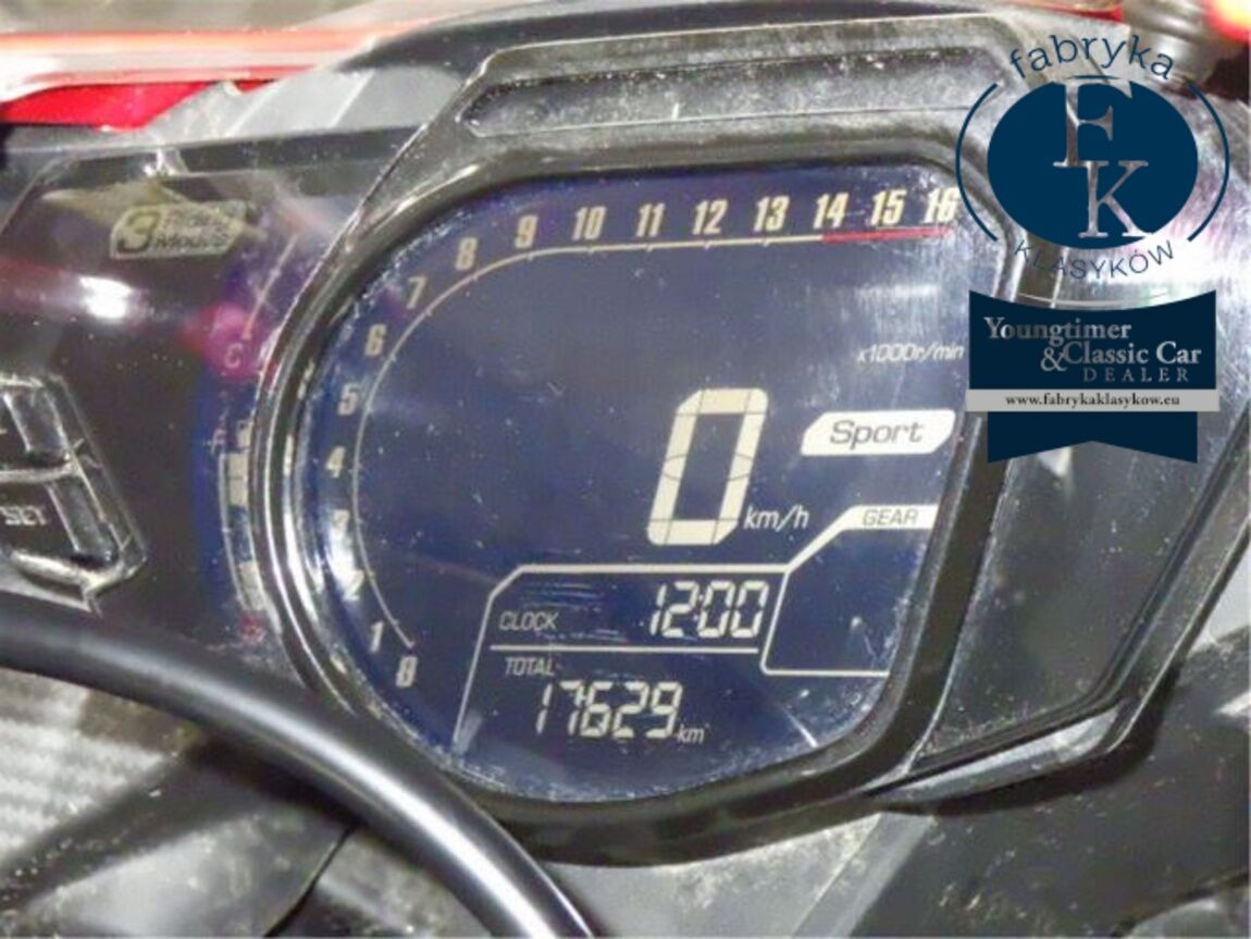 HONDA CBR250RR-2  - zdjęcie 8