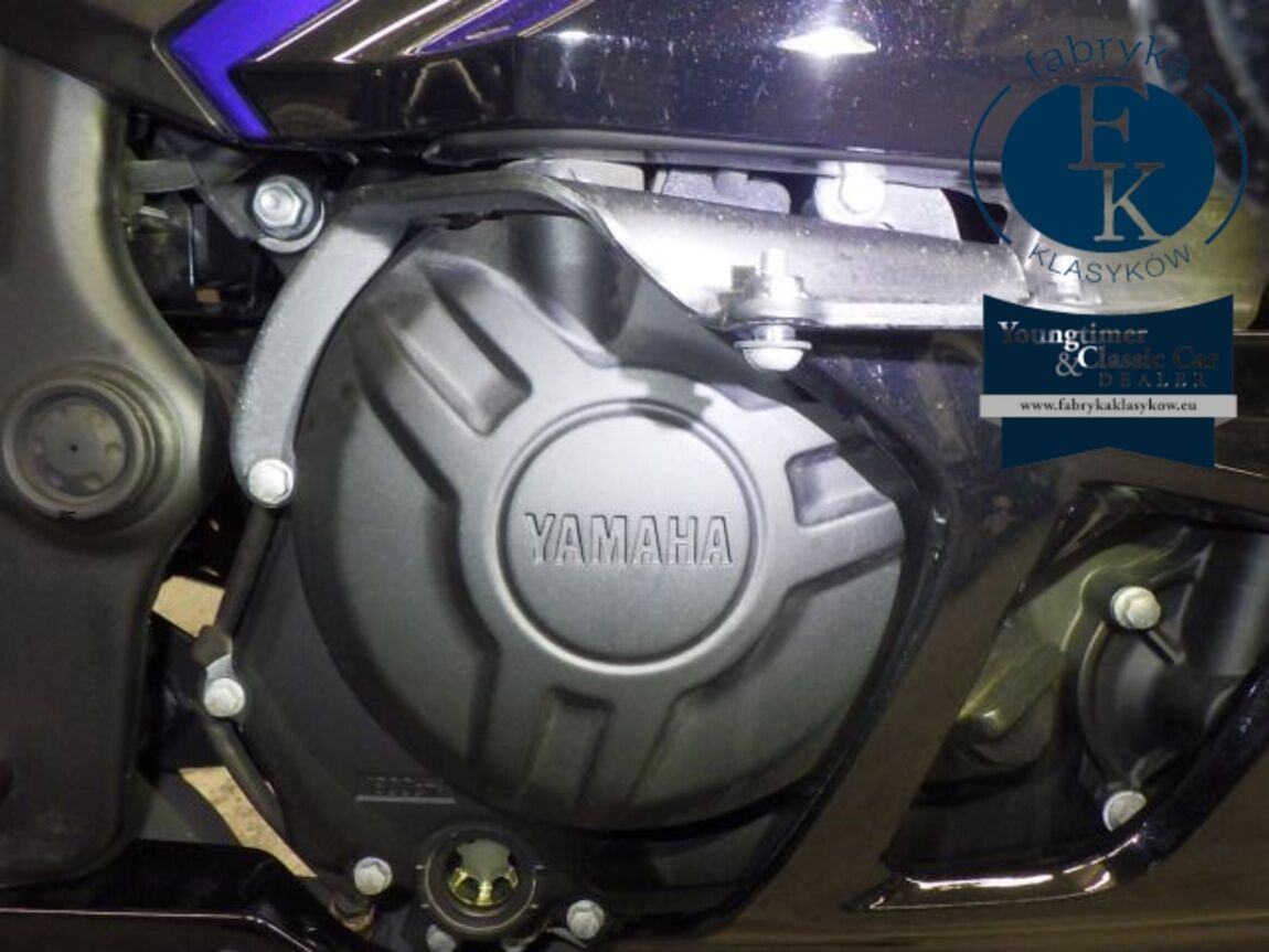 YAMAHA YZF-R3 2019 - zdjęcie 12