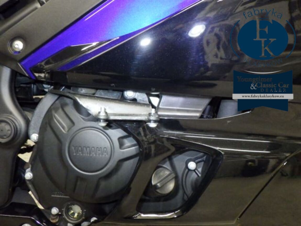YAMAHA YZF-R3 2019 - zdjęcie 18