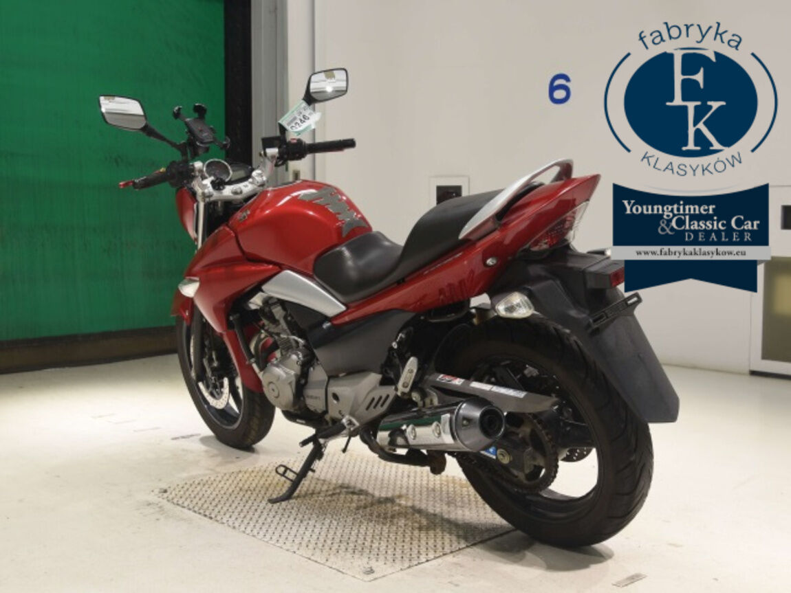 SUZUKI GSR250  - zdjęcie 7