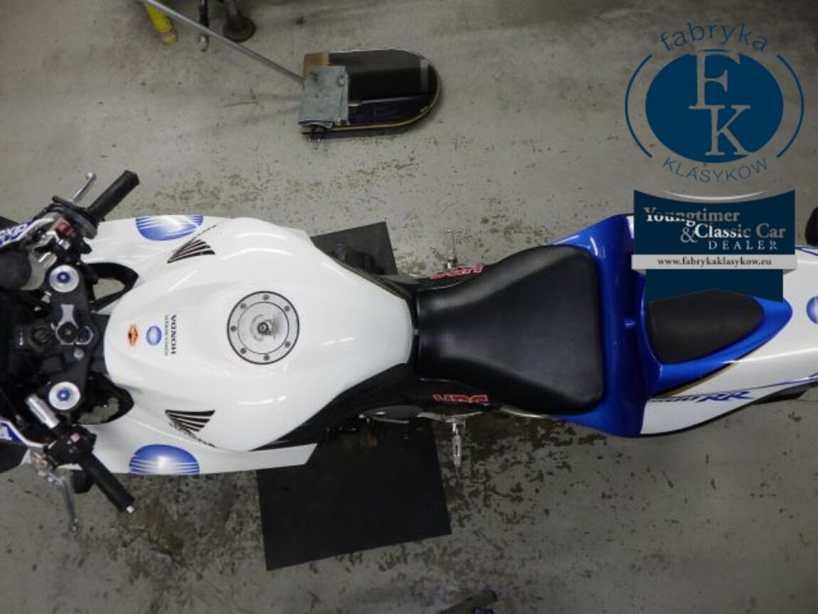HONDA CBR600RR 2008 - zdjęcie 32