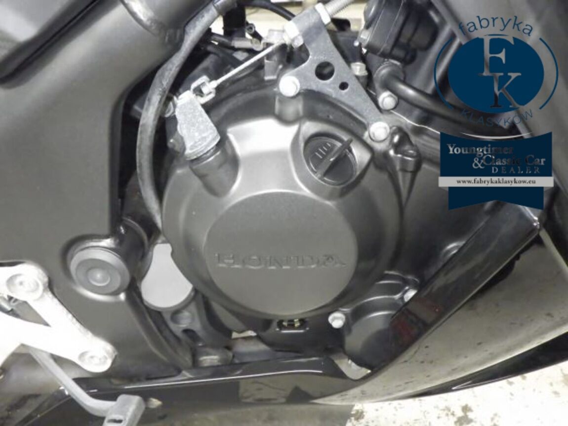 HONDA CBR250R  - zdjęcie 9