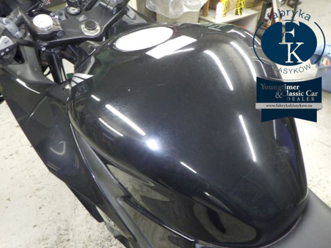 HONDA CBR250R  - zdjęcie 19