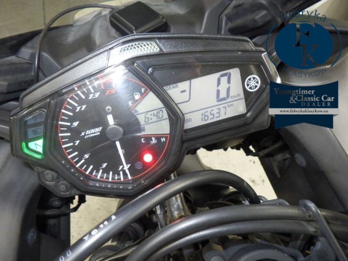 YAMAHA YZF-R25  - zdjęcie 15