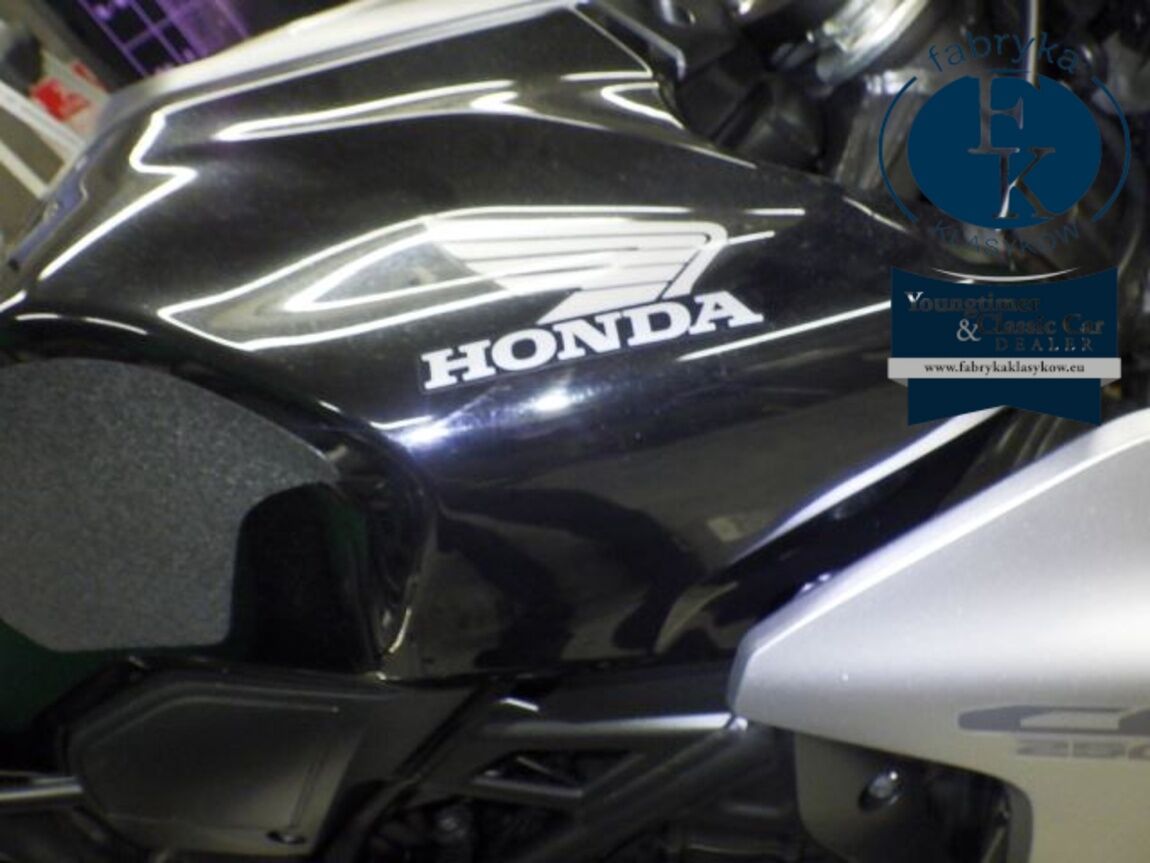 HONDA CB250RA  - zdjęcie 18