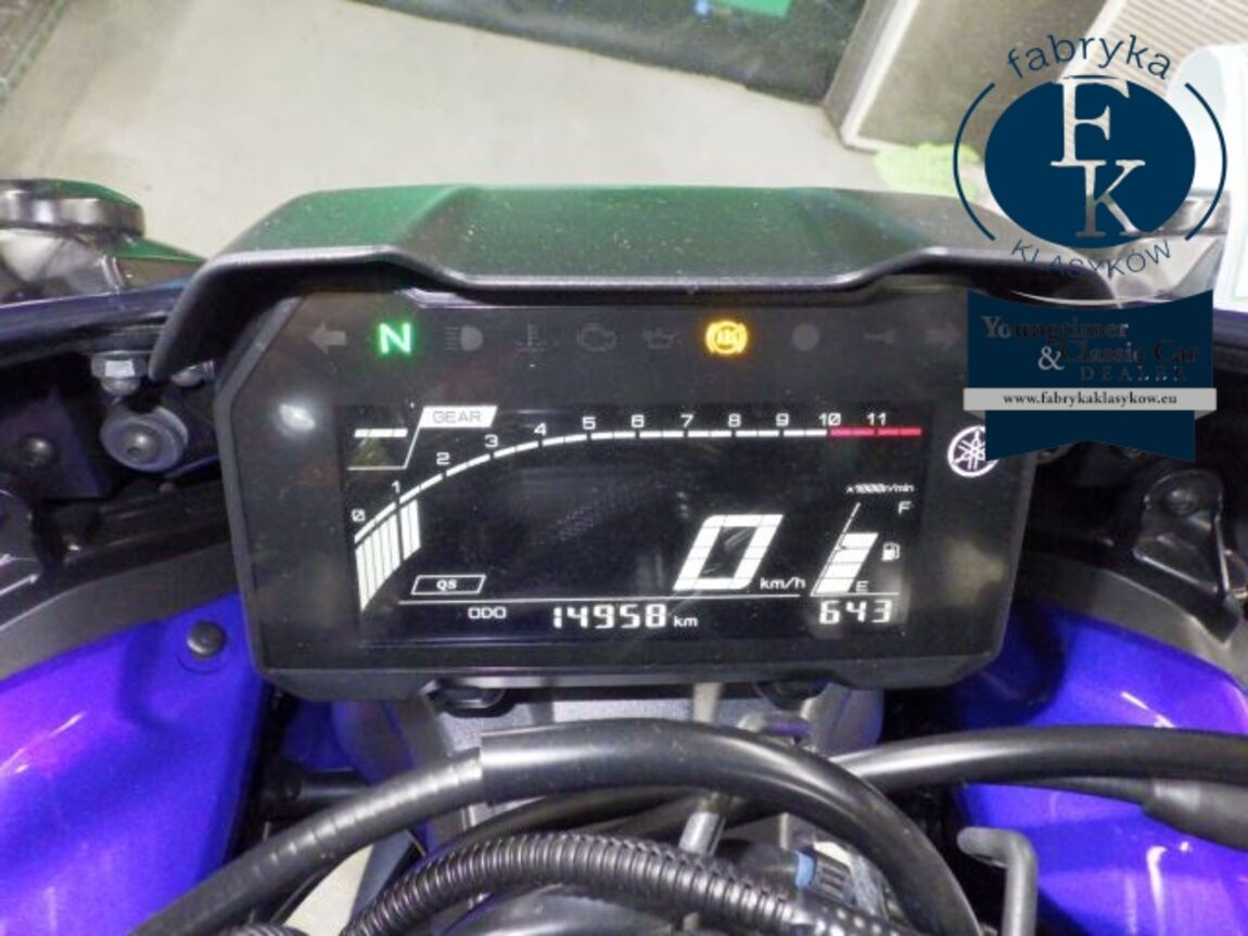 YAMAHA YZF-R7-2 2022 - zdjęcie 15