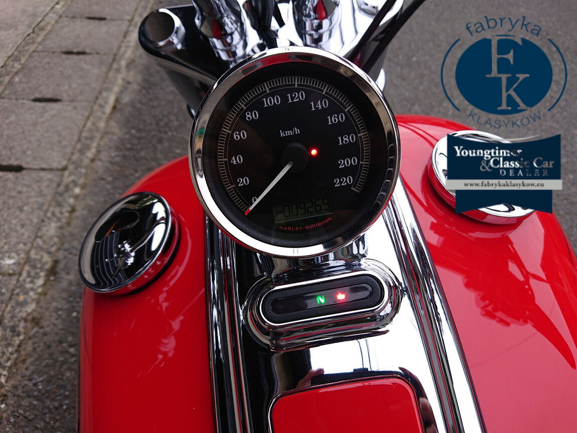 HARLEY-DAVIDSON FXCWC 2010 - zdjęcie 11