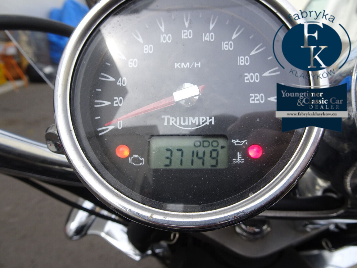 TRIUMPH ROCKET3 2005 - zdjęcie 4