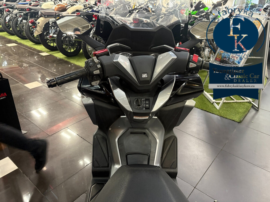 HONDA FORZA 250  - zdjęcie 9