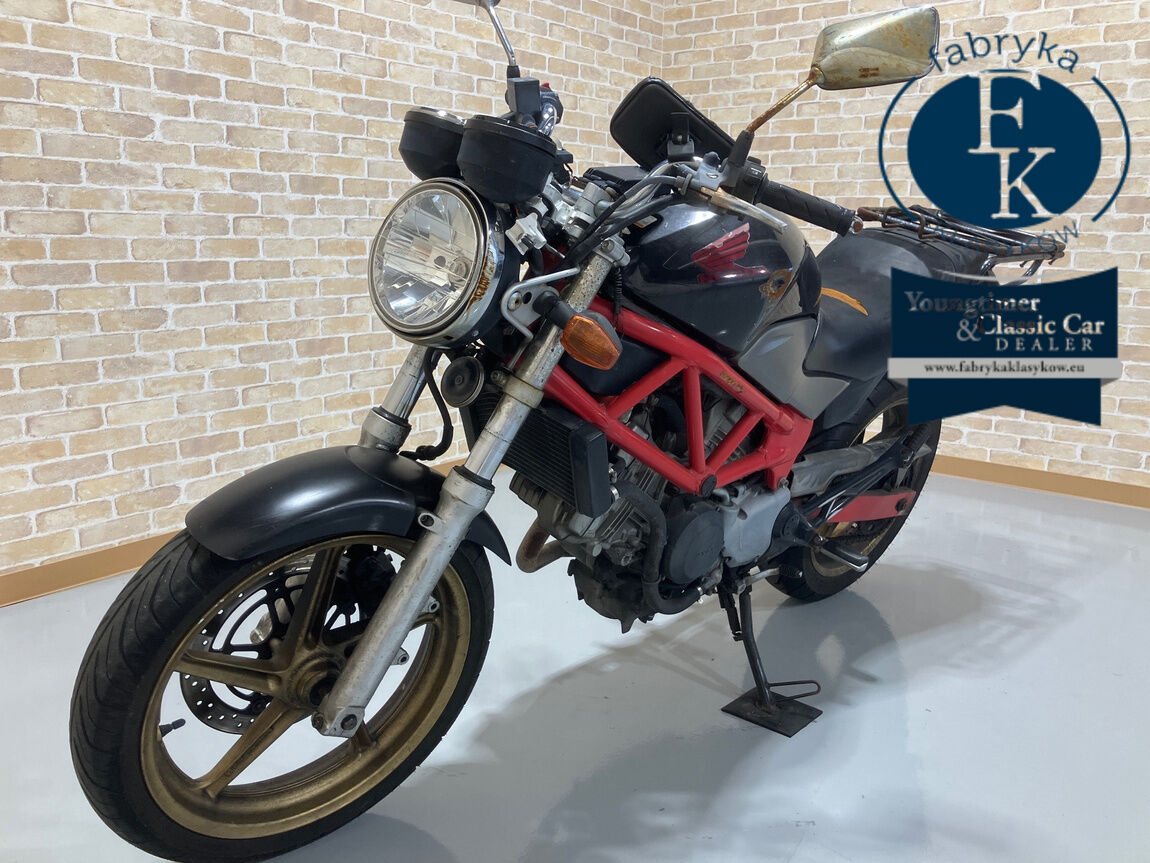 HONDA VTR250  - zdjęcie 7