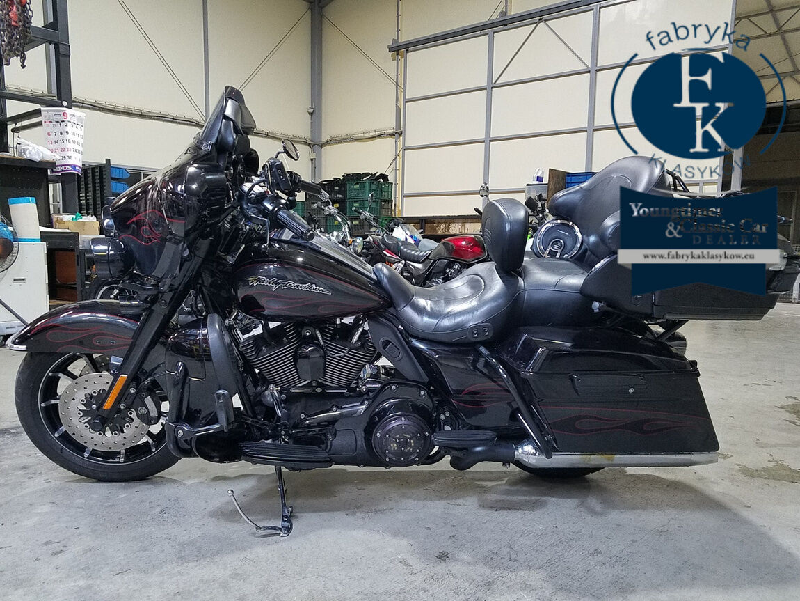 HARLEY-DAVIDSON FLHTCUSE1800CVO 2010 - zdjęcie 3