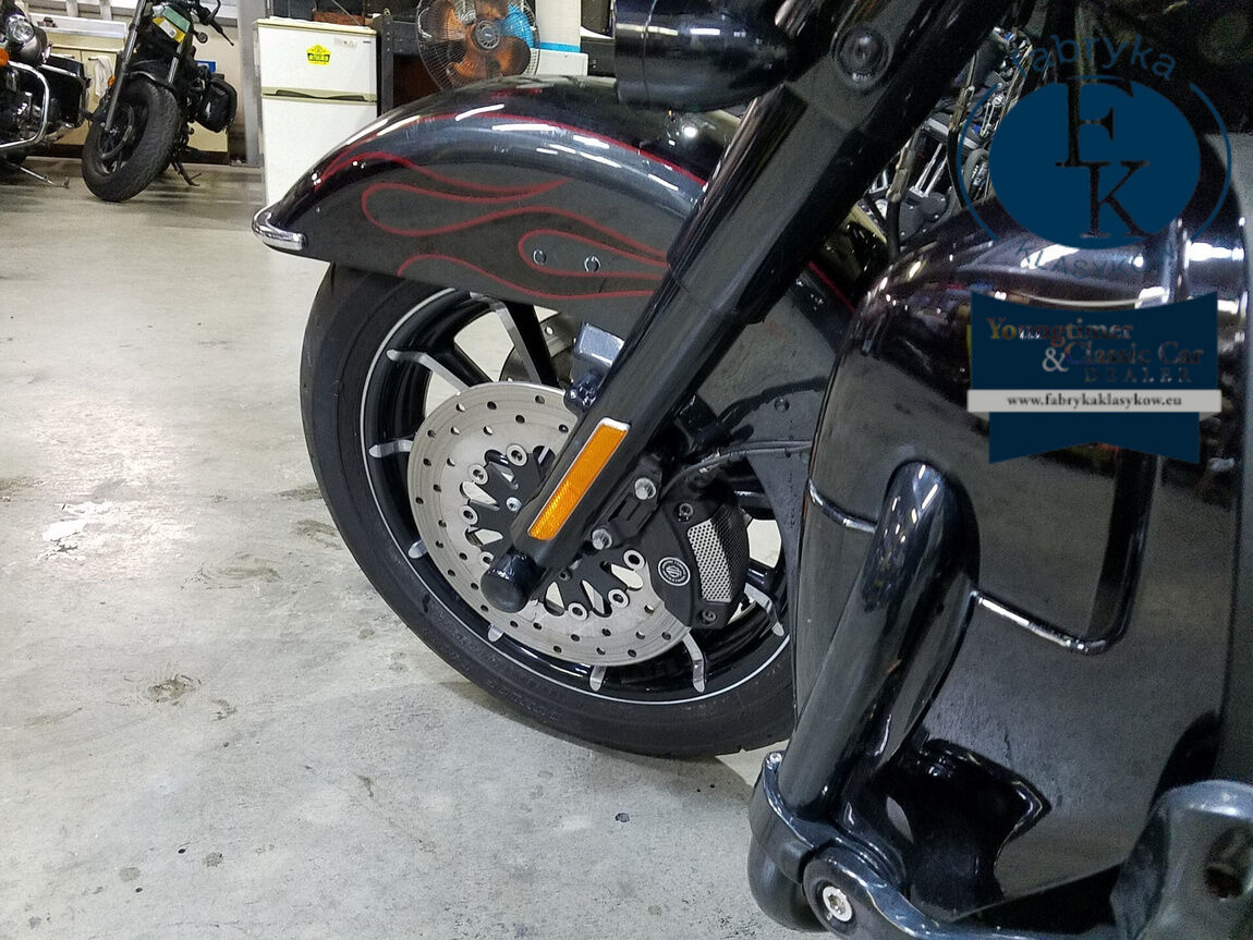 HARLEY-DAVIDSON FLHTCUSE1800CVO 2010 - zdjęcie 9