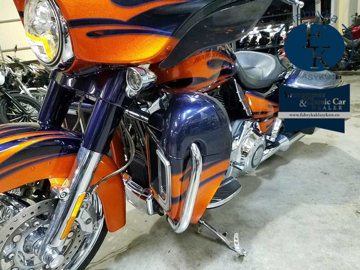 HARLEY-DAVIDSON FLHXSE CVO 2015 - zdjęcie 7