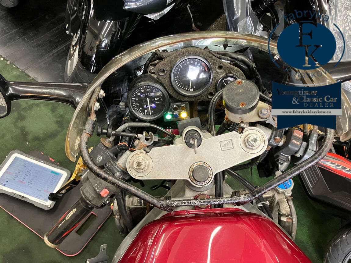 HONDA CBR400RR 1993 - zdjęcie 3