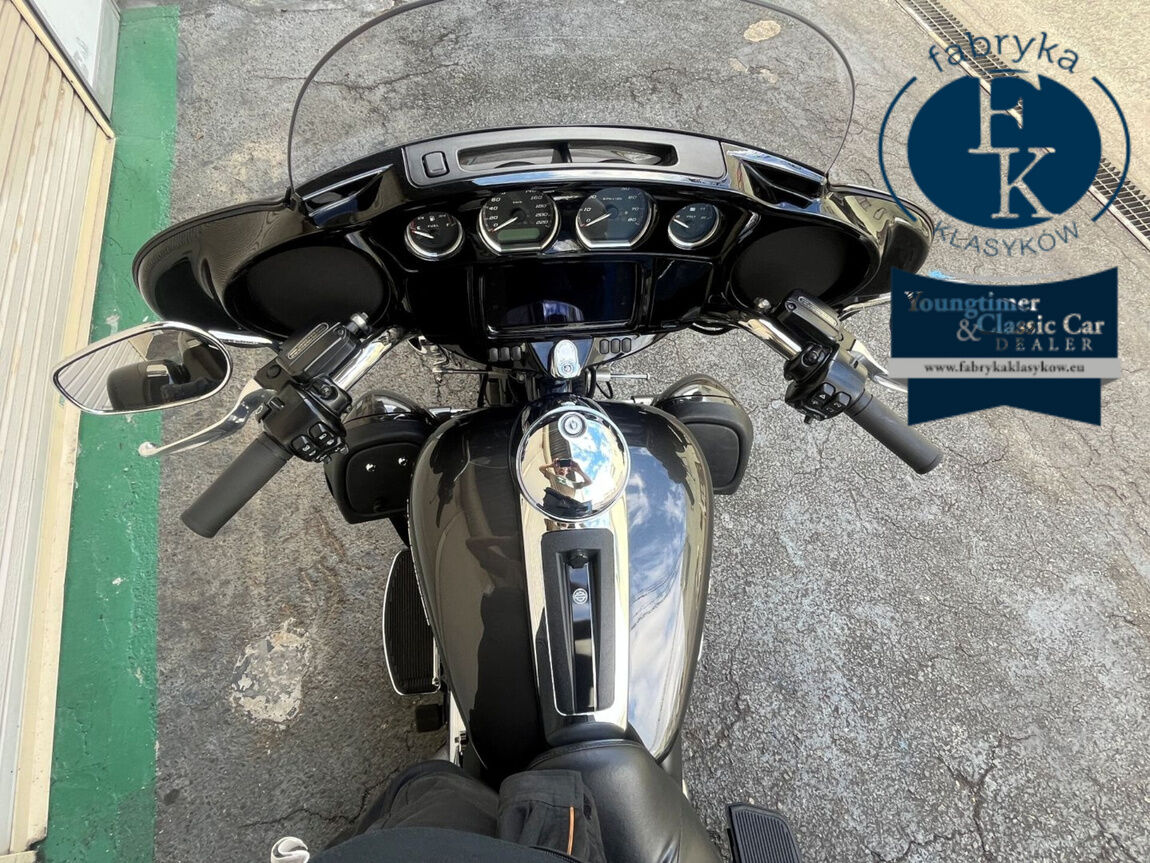 HARLEY-DAVIDSON FLHTCU 2018 - zdjęcie 6