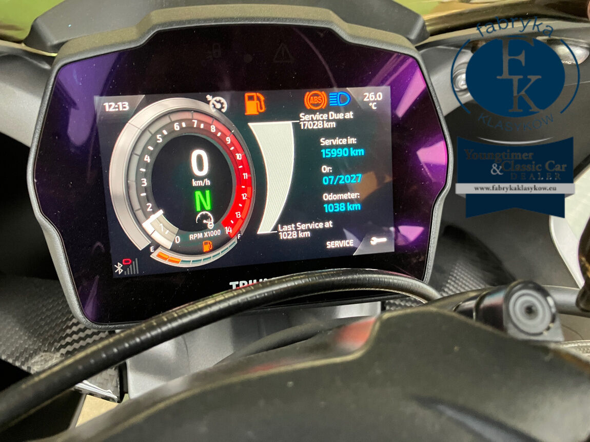TRIUMPH SPEED TRIPLE 1200RR 2024 - zdjęcie 4