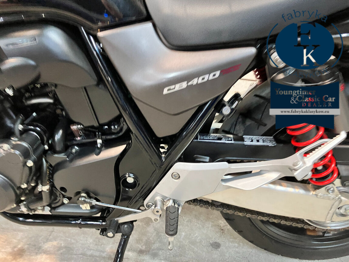 HONDA CB400SFV-4ABS 2022 - zdjęcie 29
