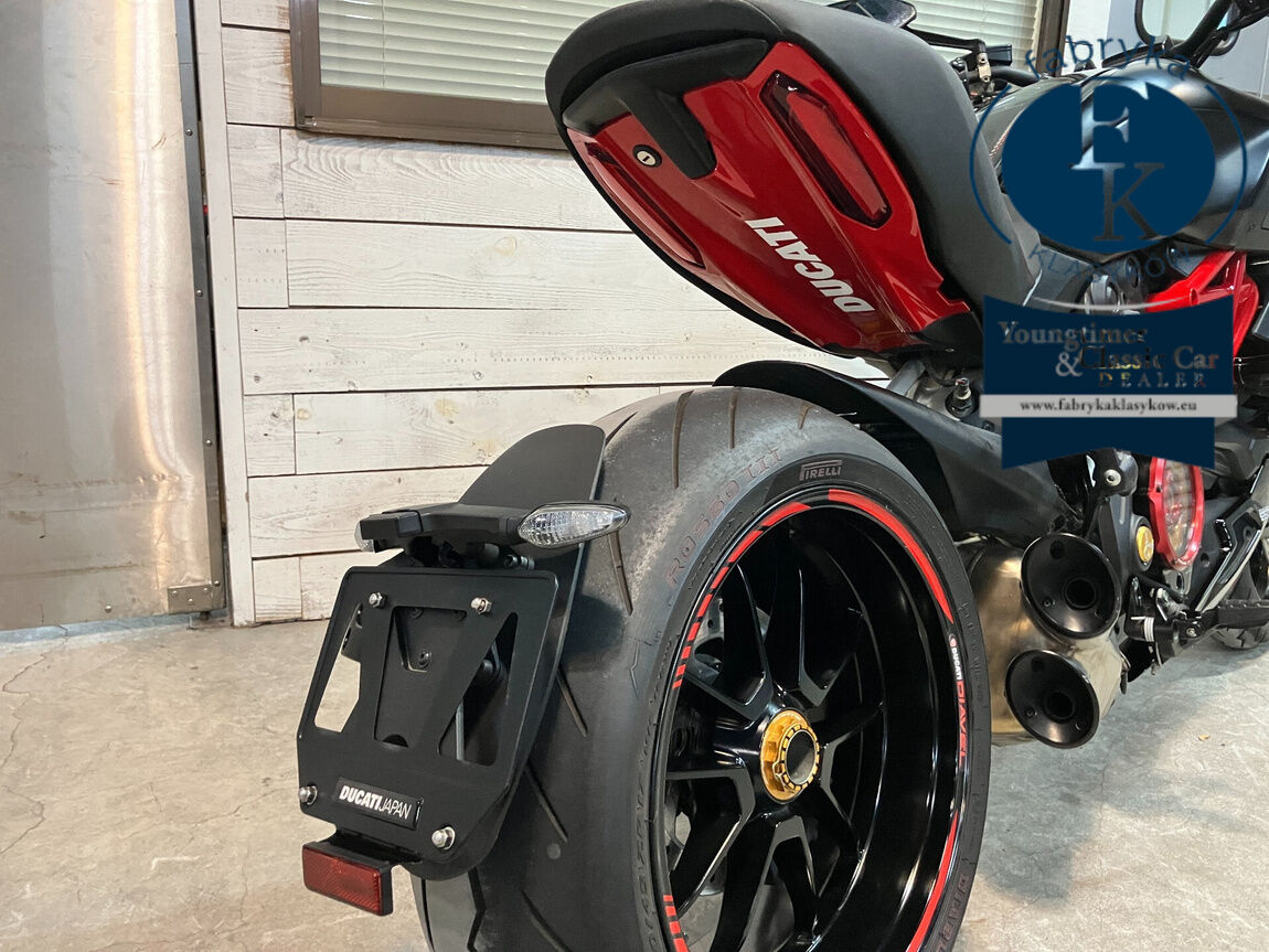 DUCATI DIAVEL 1260S 2019 - zdjęcie 11