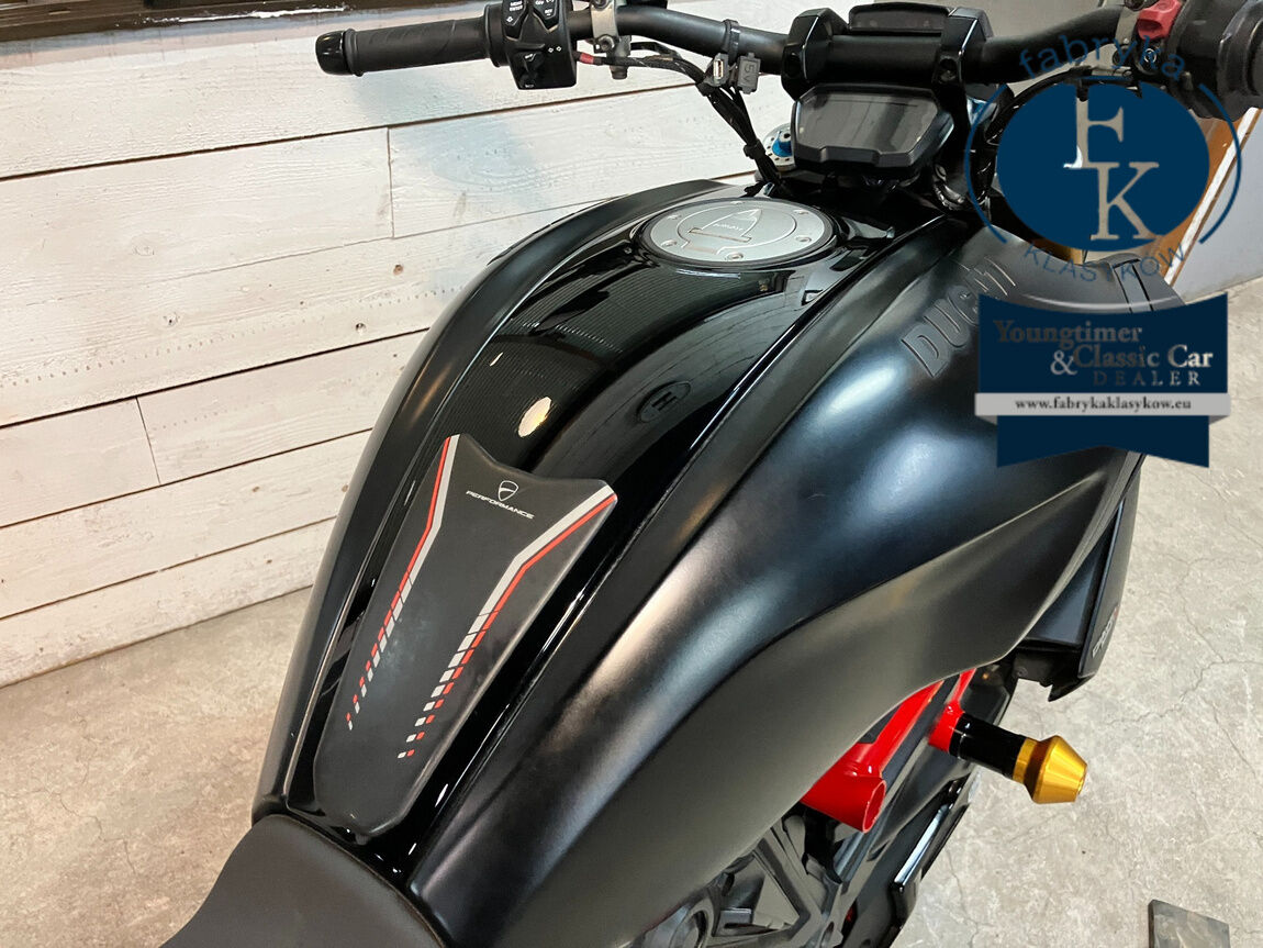 DUCATI DIAVEL 1260S 2019 - zdjęcie 16