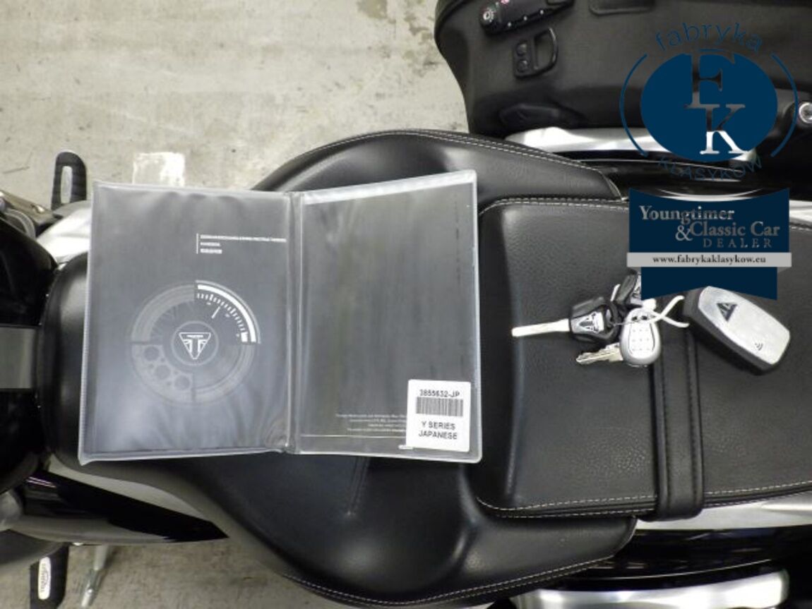 TRIUMPH ROCKET III R 2020 - zdjęcie 16