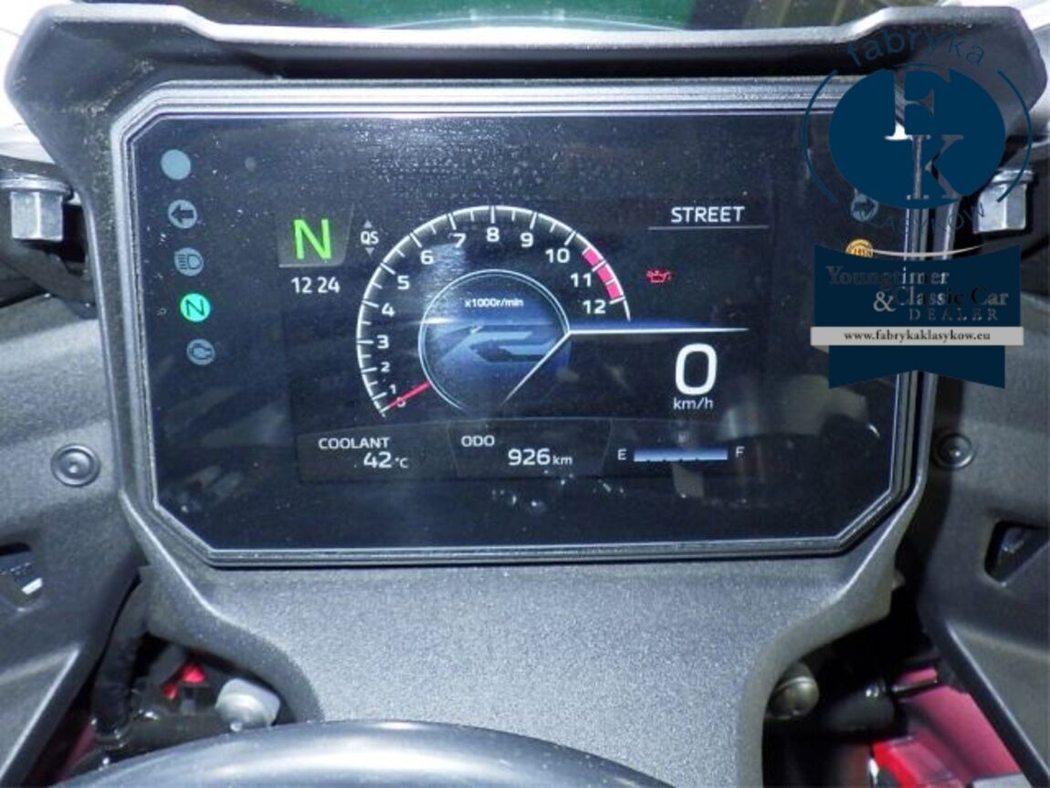 YAMAHA YZF-R9 2025 - zdjęcie 15