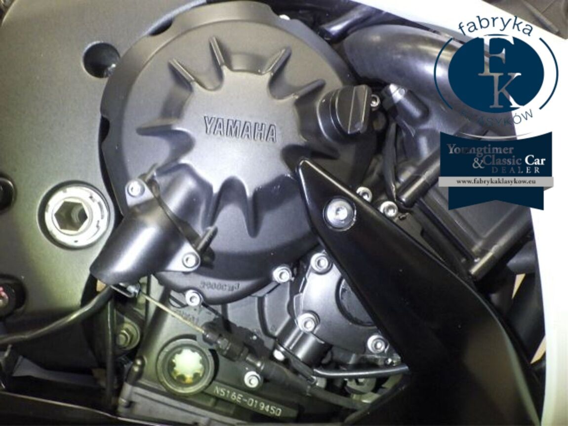 YAMAHA YZF-R1 2008 - zdjęcie 12