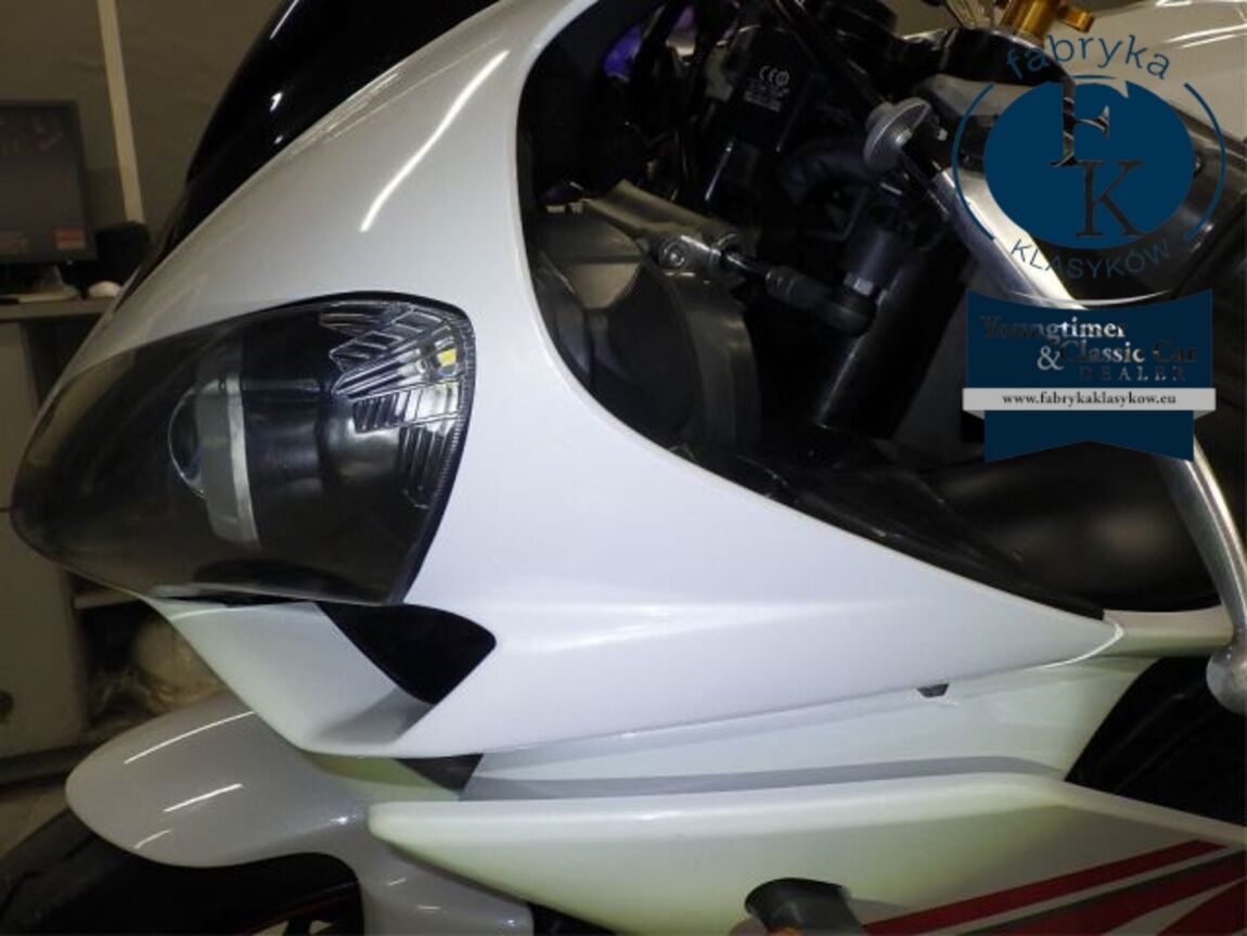 YAMAHA YZF-R1 2008 - zdjęcie 21