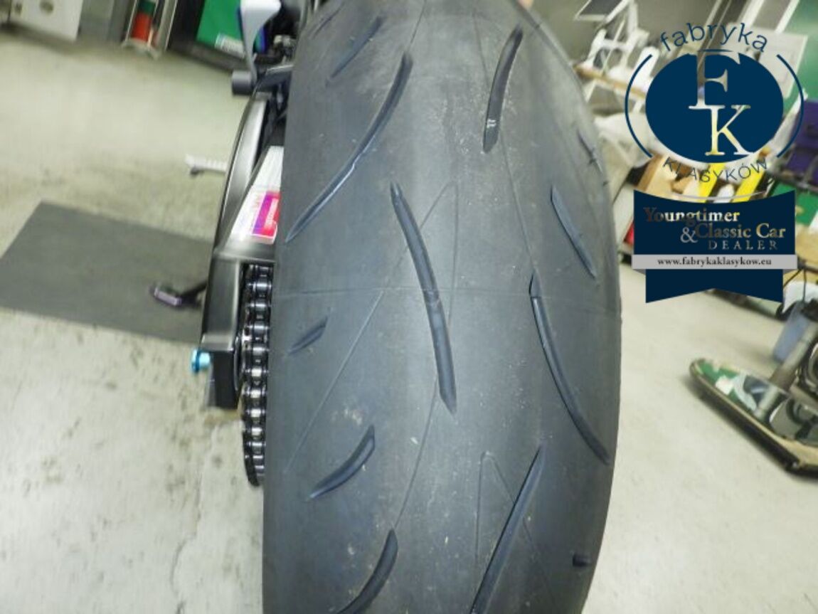 SUZUKI GSX-R750 2012 - zdjęcie 27