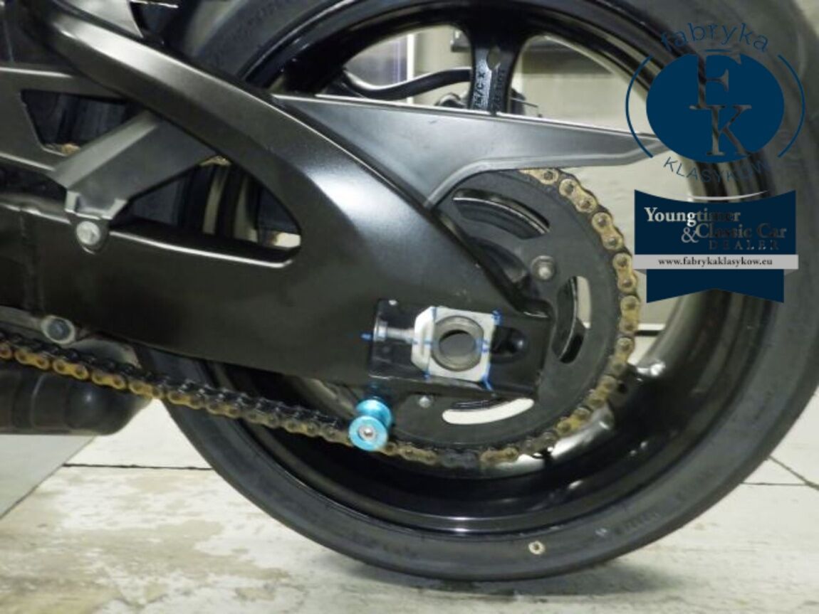 SUZUKI GSX-R750 2012 - zdjęcie 28
