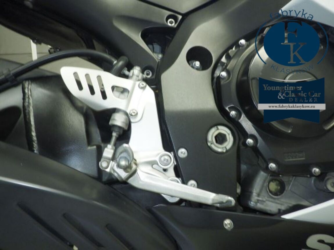 SUZUKI GSX-R750 2012 - zdjęcie 32