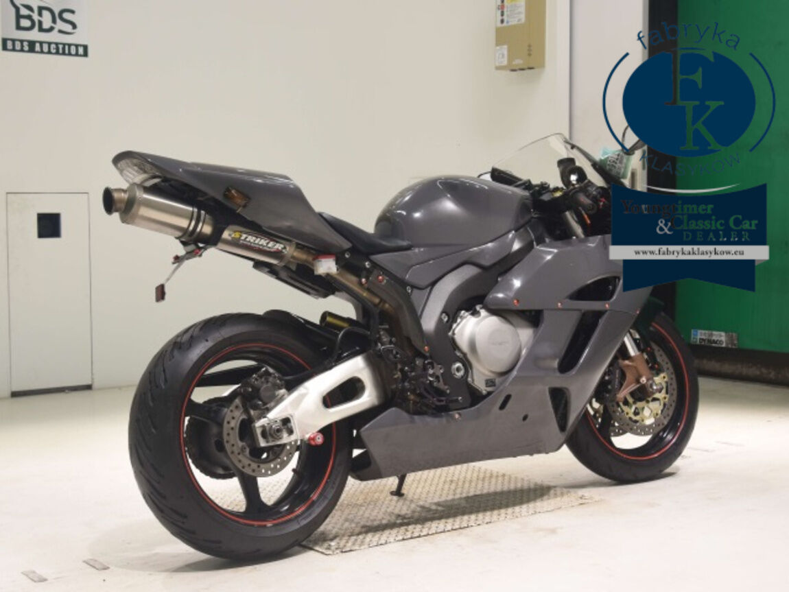HONDA CBR1000RR 2004 - zdjęcie 6