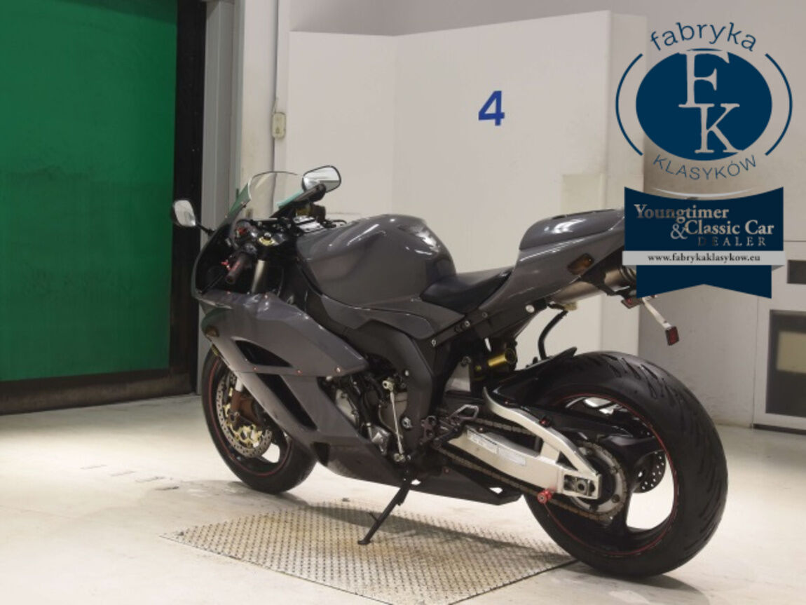 HONDA CBR1000RR 2004 - zdjęcie 7