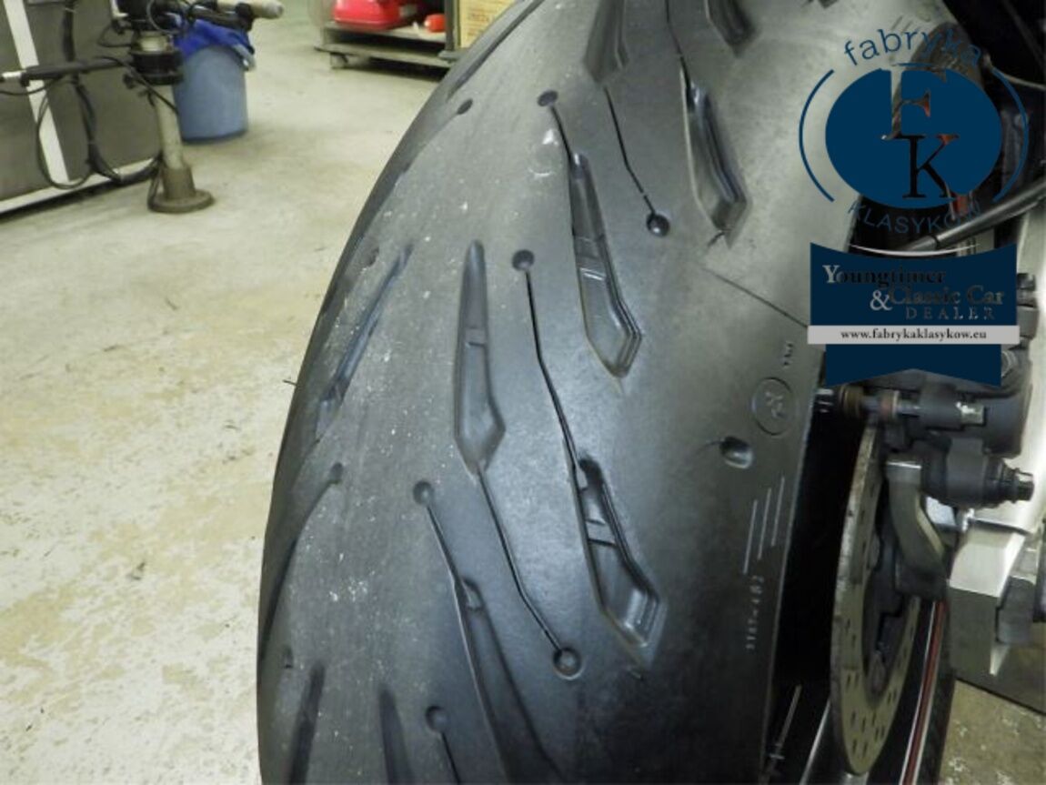 HONDA CBR1000RR 2004 - zdjęcie 25